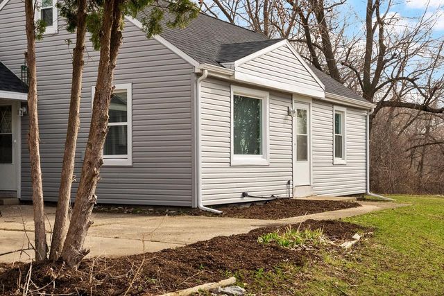 901 Brewster Avenue, Beloit, WI 53511