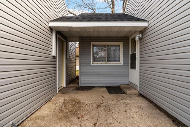 901 Brewster Avenue, Beloit, WI 53511