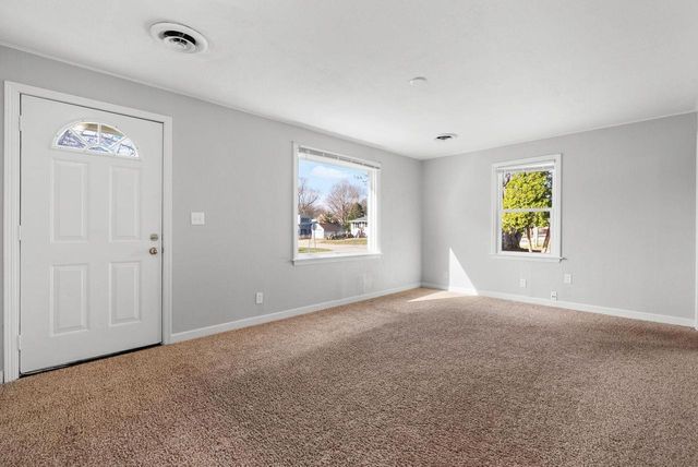 901 Brewster Avenue, Beloit, WI 53511