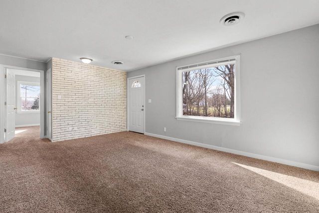 901 Brewster Avenue, Beloit, WI 53511