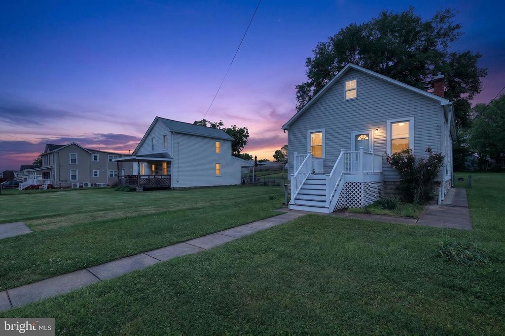 360 STILLWATER, Essex, MD 21221