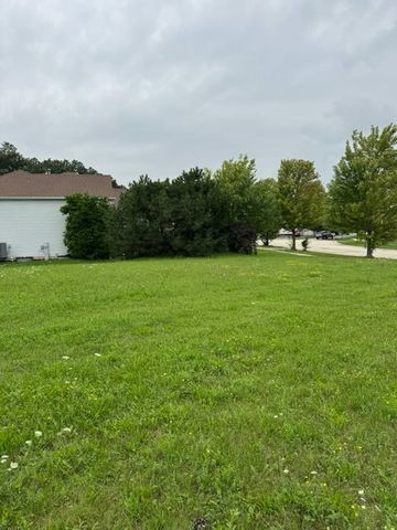 1190 Oak Shore Lane, Antioch, IL 60002