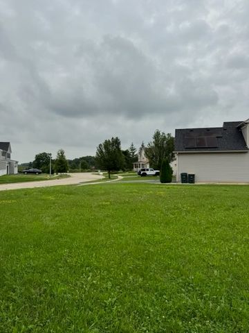 1190 Oak Shore Lane, Antioch, IL 60002