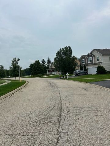 1190 Oak Shore Lane, Antioch, IL 60002
