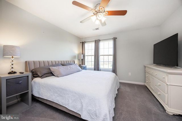 135 SANDPIPER CT, Gilbertsville, PA 19525