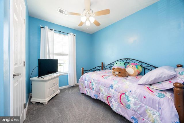 135 SANDPIPER CT, Gilbertsville, PA 19525