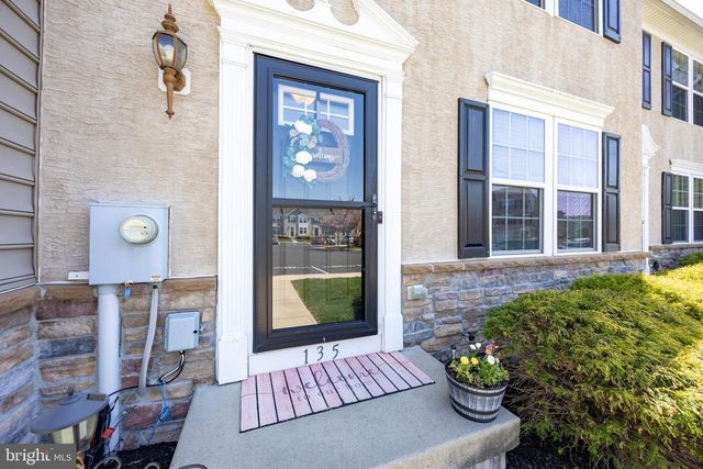 135 SANDPIPER CT, Gilbertsville, PA 19525
