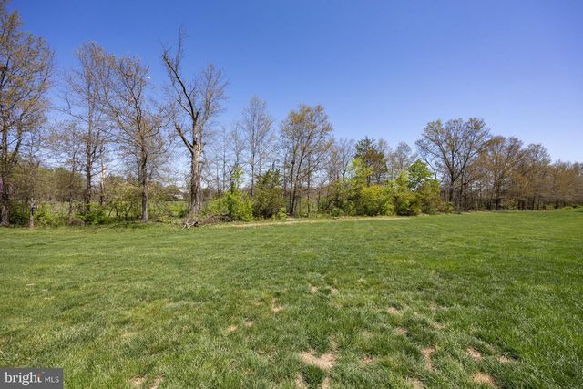 135 SANDPIPER CT, Gilbertsville, PA 19525