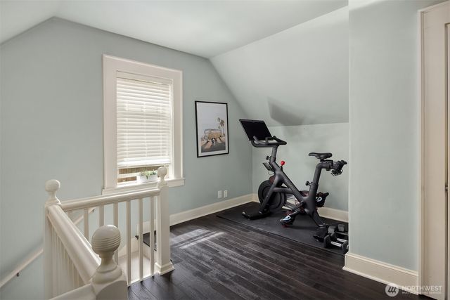 43 W Etruria, Seattle, WA 98119