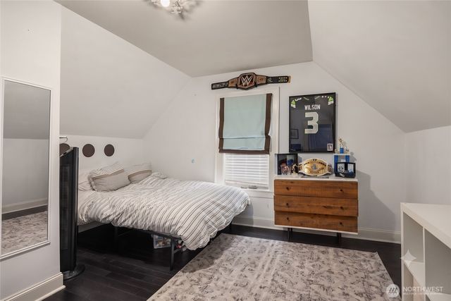 43 W Etruria, Seattle, WA 98119