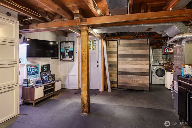 43 W Etruria, Seattle, WA 98119