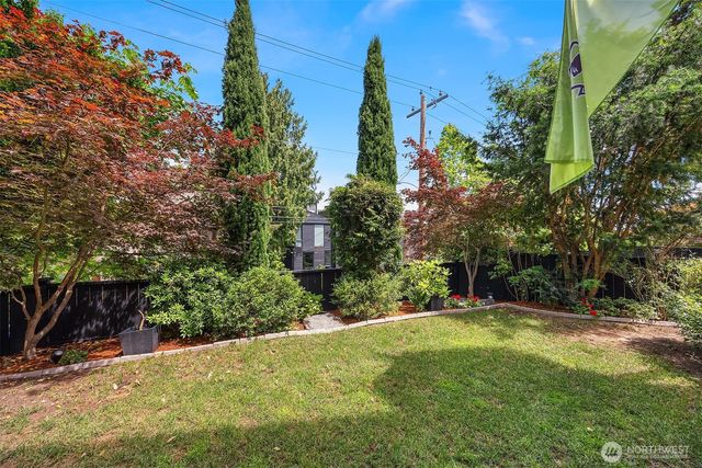 43 W Etruria, Seattle, WA 98119