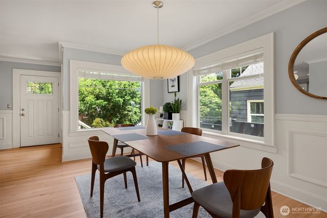 43 W Etruria, Seattle, WA 98119