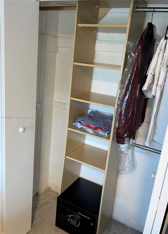 880 NE 69th St 5Q, Miami, FL 33138