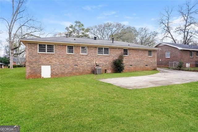 1320 N Cherokee Avenue, Griffin, GA 30224