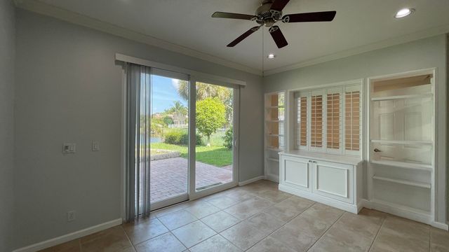 4857 VICTORIA Circle, West Palm Beach, FL 33409