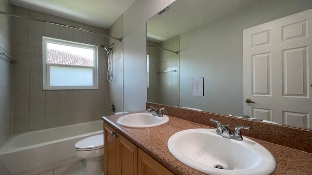 4857 VICTORIA Circle, West Palm Beach, FL 33409