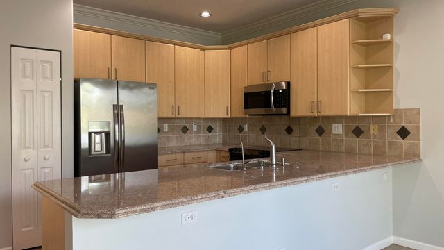 4857 VICTORIA Circle, West Palm Beach, FL 33409