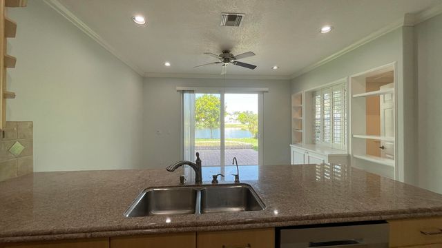4857 VICTORIA Circle, West Palm Beach, FL 33409