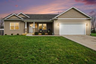 2416 Elizabeth Street, Niles, MI 49120