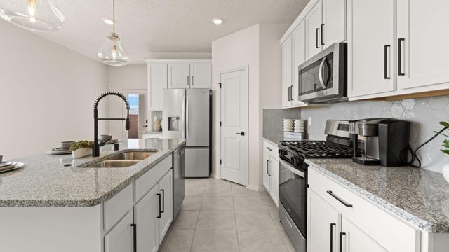1489 Brillo Del Cielo Street NW, Los Lunas, NM 87031