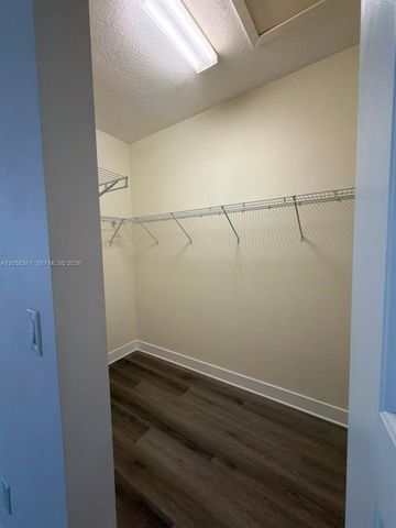 15816 NW 91st Avenue, Miami Lakes, FL 33018