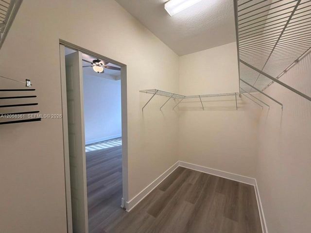 15816 NW 91st Avenue, Miami Lakes, FL 33018