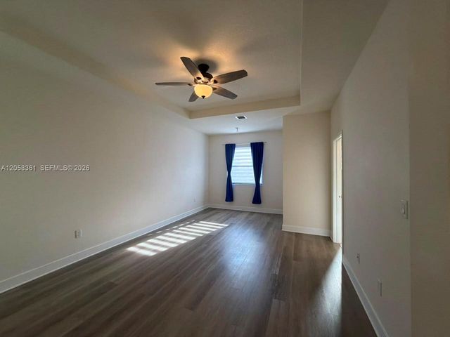 15816 NW 91st Avenue, Miami Lakes, FL 33018