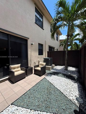 15816 NW 91st Avenue, Miami Lakes, FL 33018