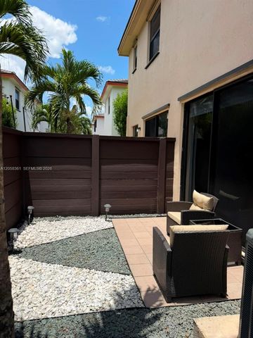 15816 NW 91st Avenue, Miami Lakes, FL 33018