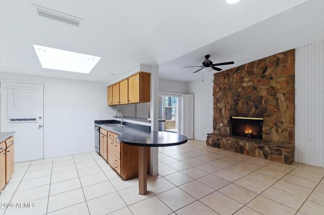 11225 N HAYDEN Road, Scottsdale, AZ 85260
