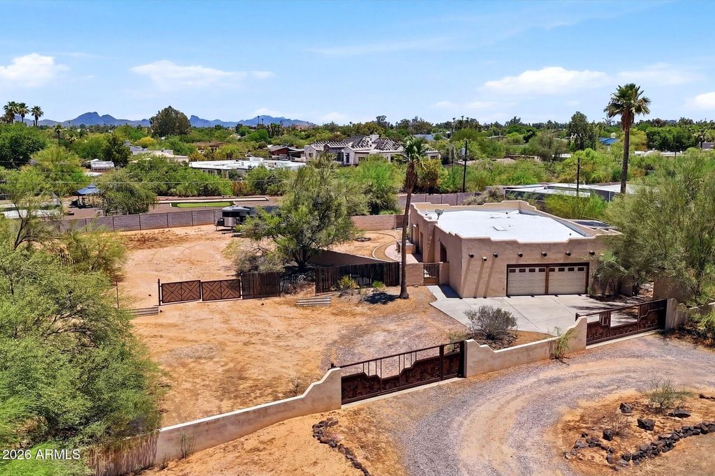 11225 N HAYDEN Road, Scottsdale, AZ 85260 — photo 2