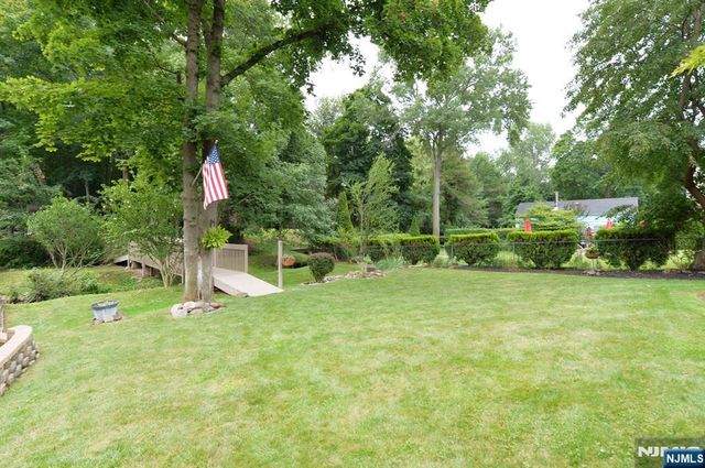 418 Burlington Road, Paramus, NJ 07652