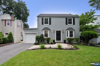 418 Burlington Road, Paramus, NJ 07652