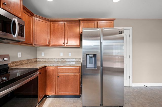 3738 Gray Fox Dr, Clarksville, TN 37040