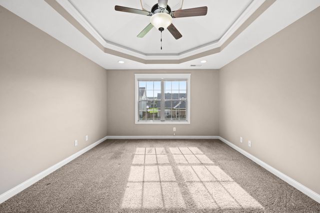 3738 Gray Fox Dr, Clarksville, TN 37040