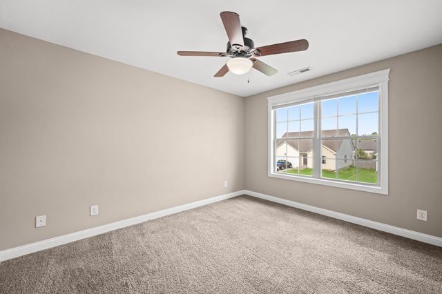 3738 Gray Fox Dr, Clarksville, TN 37040