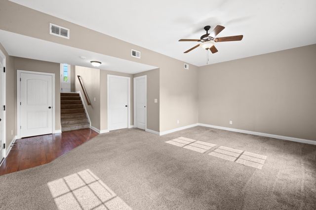 3738 Gray Fox Dr, Clarksville, TN 37040