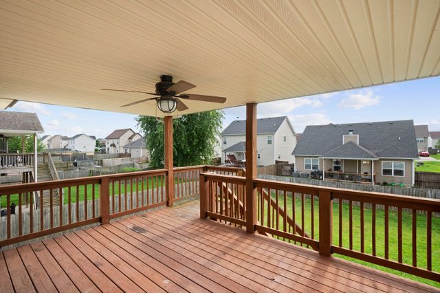 3738 Gray Fox Dr, Clarksville, TN 37040