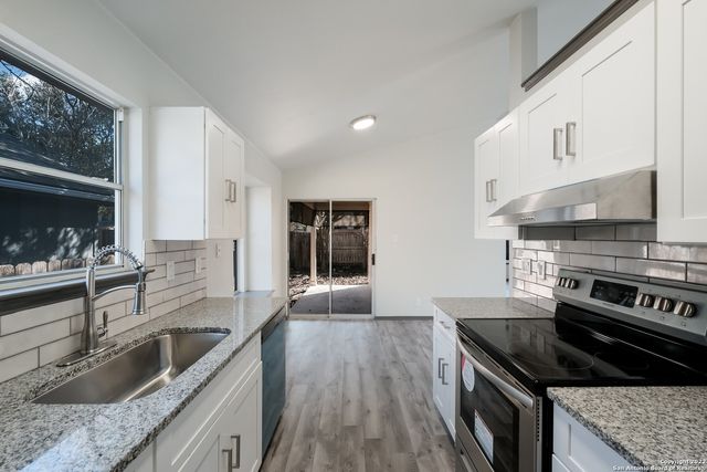 9014 Gill Bridge, San Antonio, TX 78254