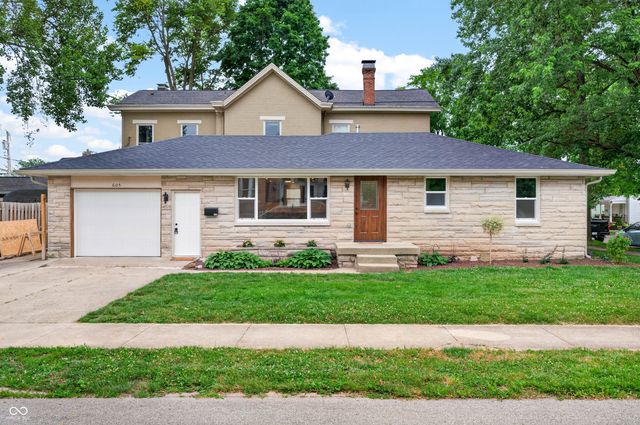 605 8th, Columbus, IN 47201