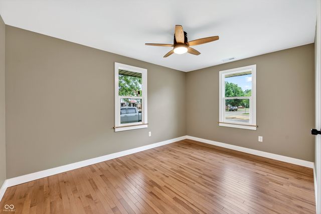 605 8th, Columbus, IN 47201