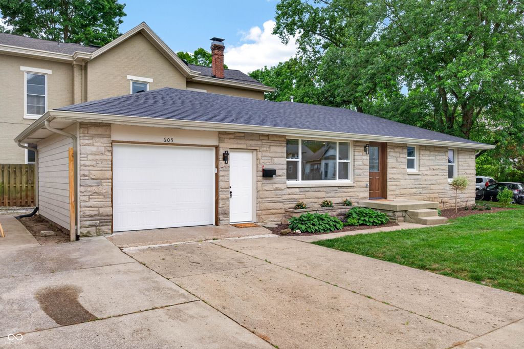 605 8th, Columbus, IN 47201