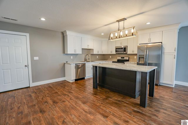 302 N 5th St, Mayfield, KY 42066