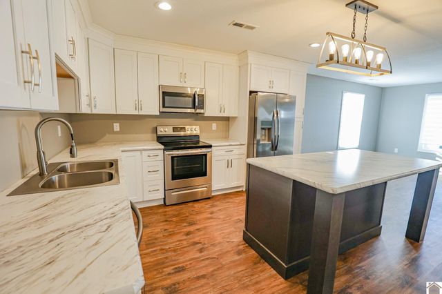 302 N 5th St, Mayfield, KY 42066