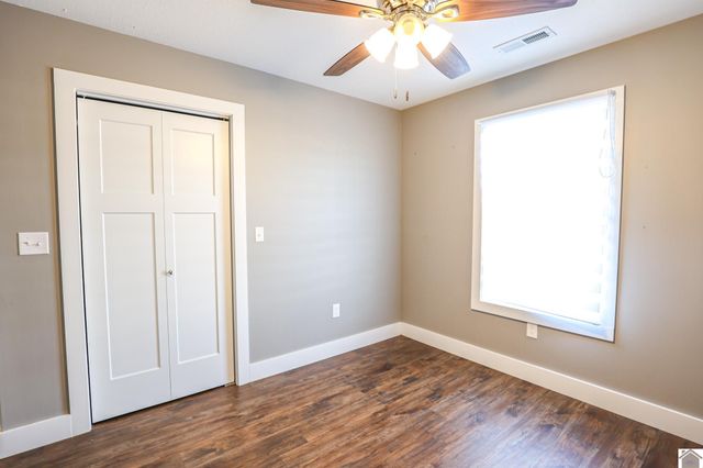 302 N 5th St, Mayfield, KY 42066