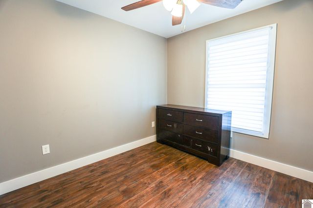 302 N 5th St, Mayfield, KY 42066