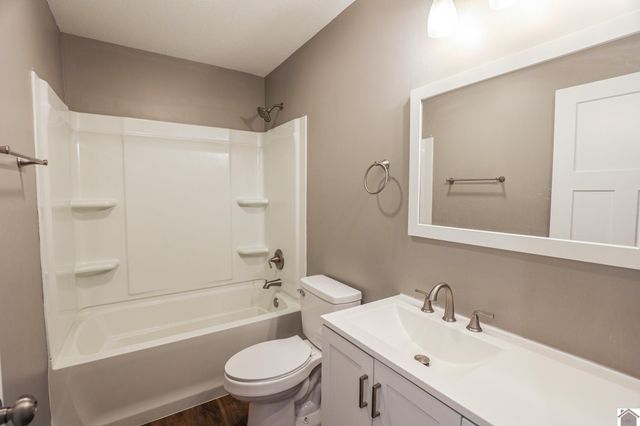 302 N 5th St, Mayfield, KY 42066