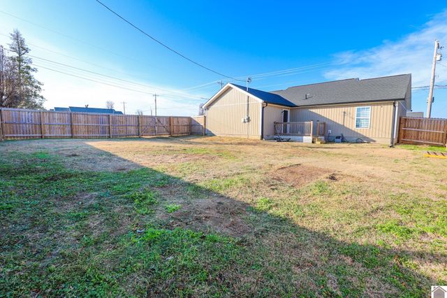 302 N 5th St, Mayfield, KY 42066