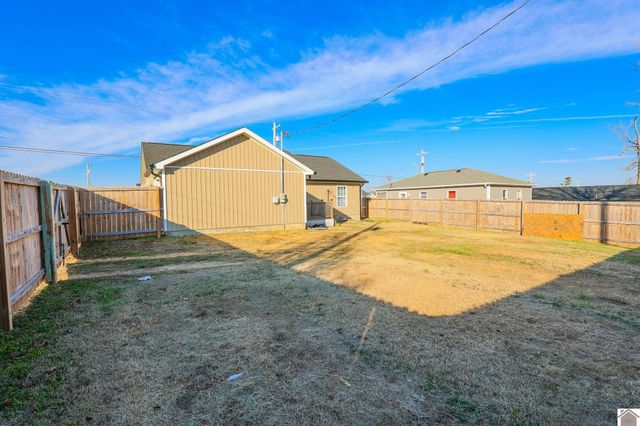 302 N 5th St, Mayfield, KY 42066